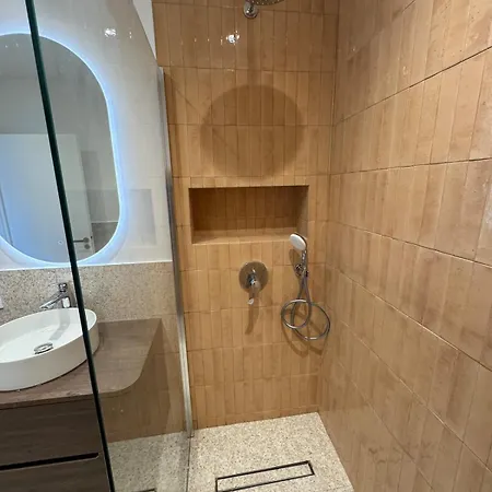 Apartment #401 Heart Of Vieil - Place Nationale-high-end Newly Renovated & Furnished Antibes