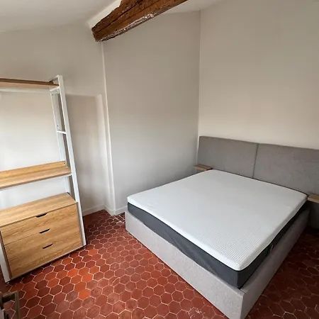 Apartment #401 Heart Of Vieil - Place Nationale-high-end Newly Renovated & Furnished Antibes