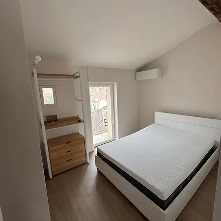 Apartment #401 Heart Of Vieil - Place Nationale-high-end Newly Renovated & Furnished Antibes