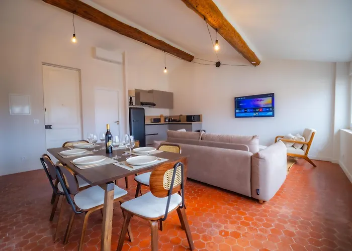 #401 Heart Of Vieil - Place Nationale-high-end Newly Renovated & Furnished Lägenhet Antibes